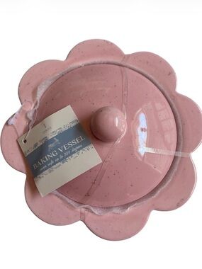 Earthenware Pink Flower Ceramic Baking Vessel with Lid NWT